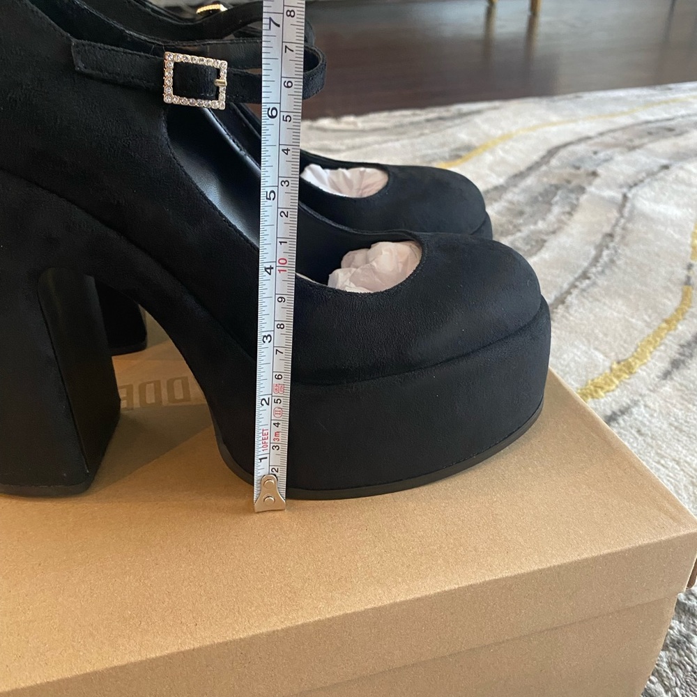 NWT Steve Madden Platform suede shoes. - Picture 8 of 9